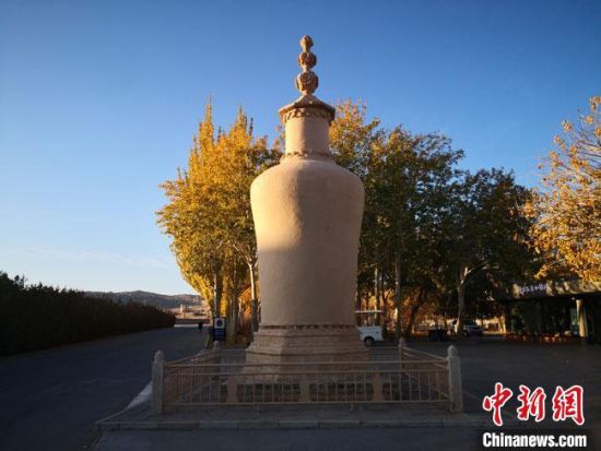 圖為2020年11月，沐浴在晨光中的莫高窟道士塔。(資料圖) 馮志軍 攝